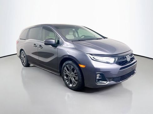 Used 2025 Honda Odyssey Touring image 23