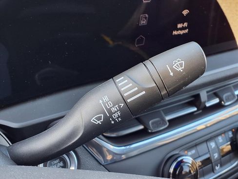 Certified 2025 Buick Envista Preferred image 26