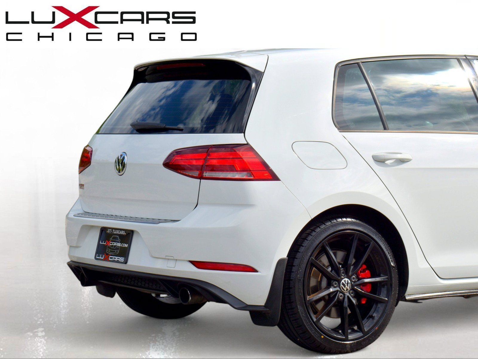 Used 2019 Volkswagen GTI SE FWD image 12
