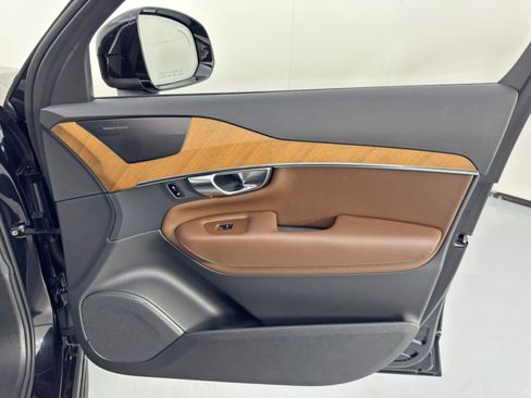 Used 2024 Volvo XC90 T8 Plus w/ Protection Package Premier image 48