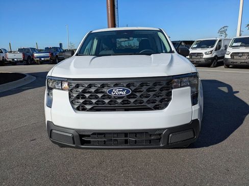 New 2025 Ford Maverick XL image 9