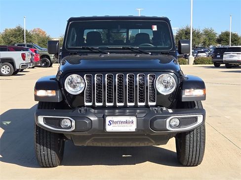 Used 2020 Jeep Gladiator Overland w/ Popular Equipment Package image 2