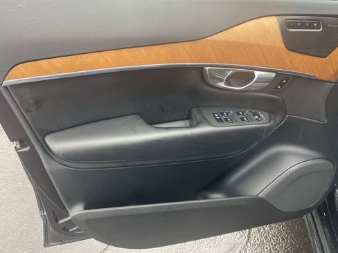 Used 2023 Volvo XC90 B6 Plus w/ Protection Package Premier image 9