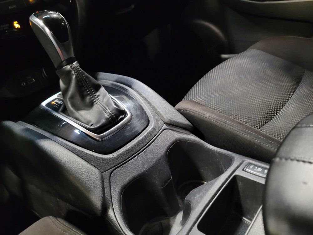 Used 2022 Nissan Rogue Sport SV FWD image 26