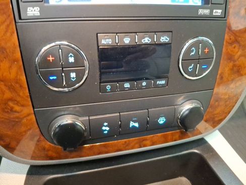 Used 2008 Chevrolet Silverado 3500 LTZ w/ Sun And Navigation Package image 25