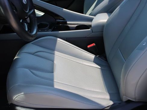 Used 2024 Hyundai Elantra Limited FWD image 29