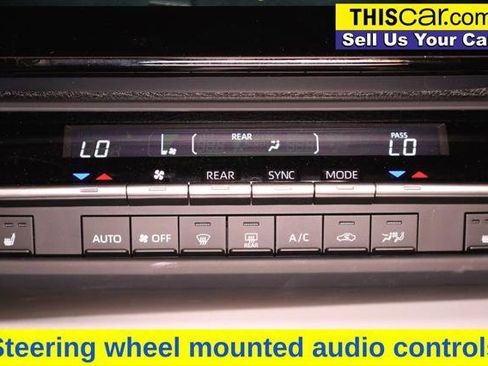 Used 2025 Toyota Sienna XLE image 15