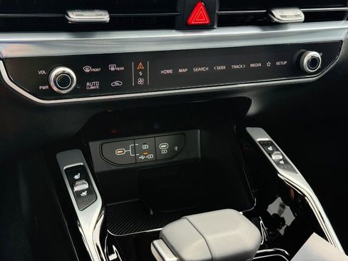 New 2026 Kia Sorento SX image 15