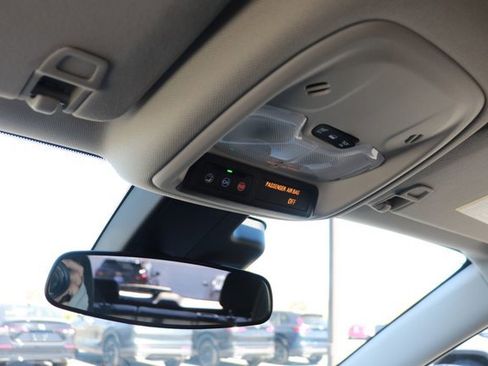 Used 2025 Buick Encore GX Preferred image 22