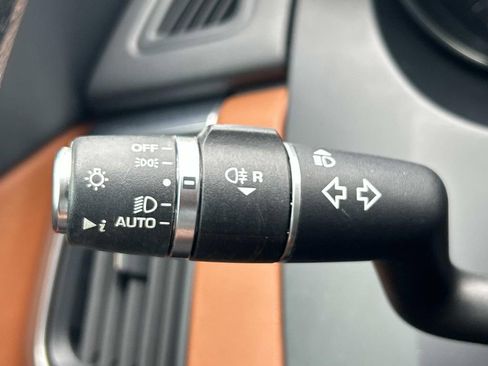 Used 2019 Jaguar E-PACE S AWD/4WD image 32