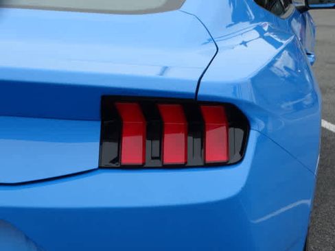 Used 2024 Ford Mustang Coupe image 19