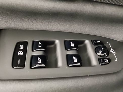 New 2026 Volvo XC90 T8 Core AWD/4WD image 10