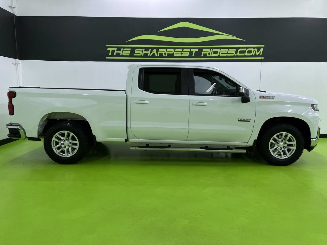 Used 2021 Chevrolet Silverado 1500 LT w/ Z71 Off-Road Package AWD/4WD image 11