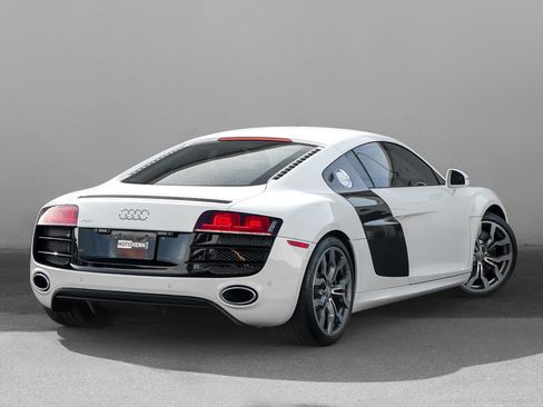 Used 2010 Audi R8 V10 image 3