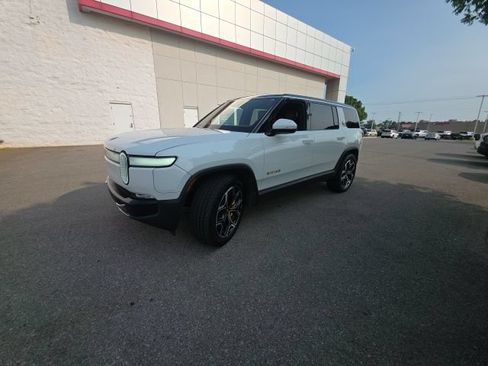 Used 2023 Rivian R1S Adventure AWD/4WD image 1