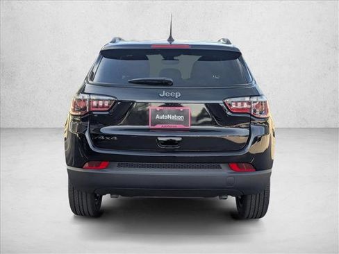 New 2026 Jeep Compass Latitude image 8