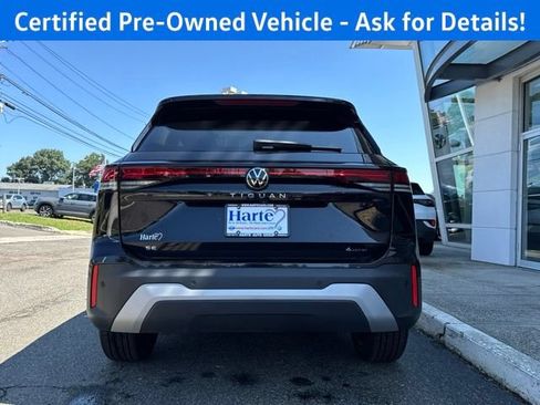 Certified 2026 Volkswagen Tiguan SE w/ Panoramic Sunroof Package AWD/4WD image 8
