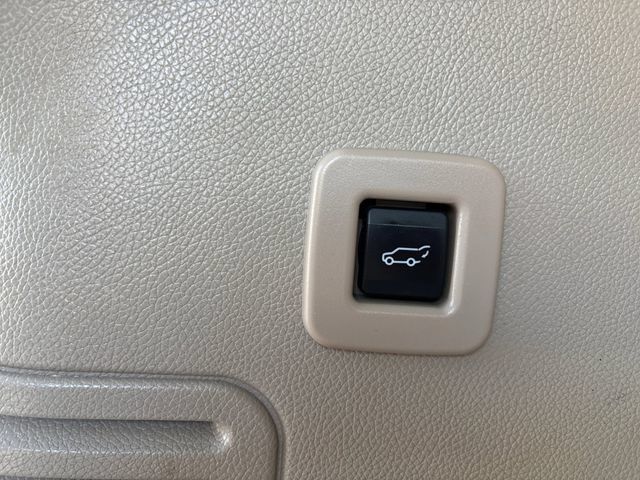 Used 2013 Lincoln Navigator L 2WD w/ HD Trailer Tow Pkg image 18