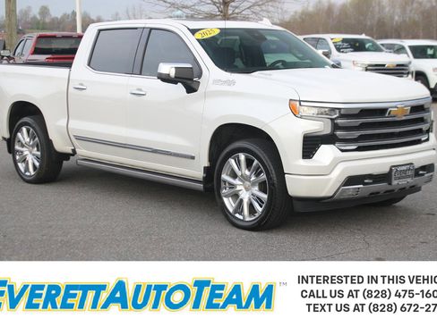 Used 2025 Chevrolet Silverado 1500 High Country AWD/4WD image 1