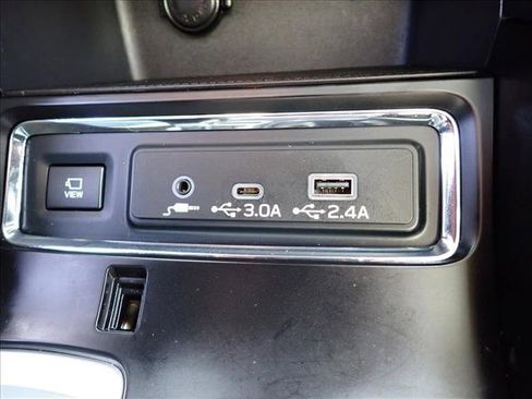 Used 2023 Subaru Ascent Limited w/ Technology Package image 20