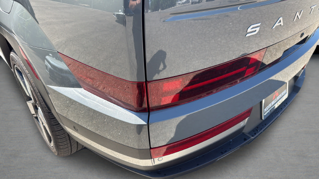 Used 2025 Hyundai Santa Fe Limited FWD image 37