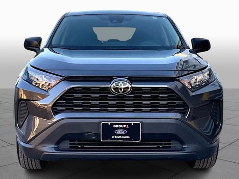 Used 2022 Toyota RAV4 LE image 3