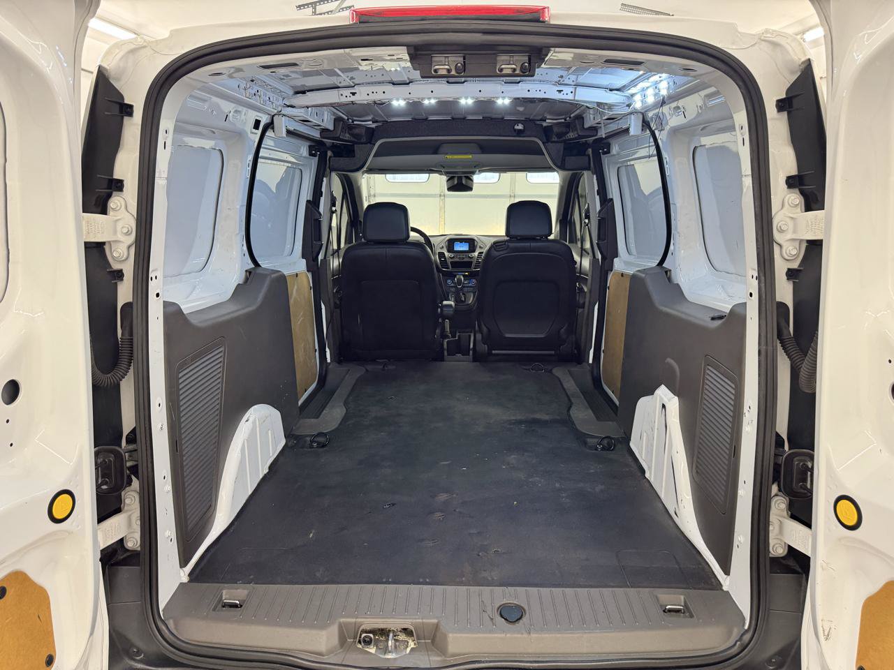 Used 2020 Ford Transit Connect XL FWD image 7