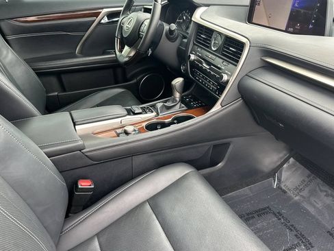 Used 2018 Lexus RX 350 FWD w/ Premium Package image 16