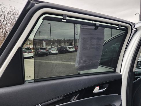 Used 2016 Kia Sorento SX image 14