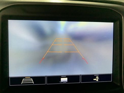 Used 2020 GMC Sierra 1500 Elevation w/ Elevation Value Package image 8