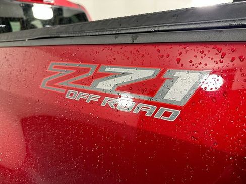 Used 2021 Chevrolet Colorado Z71 AWD/4WD image 34