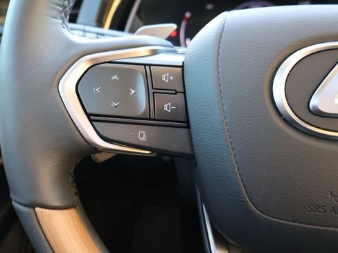 Used 2024 Lexus RX 350 image 35