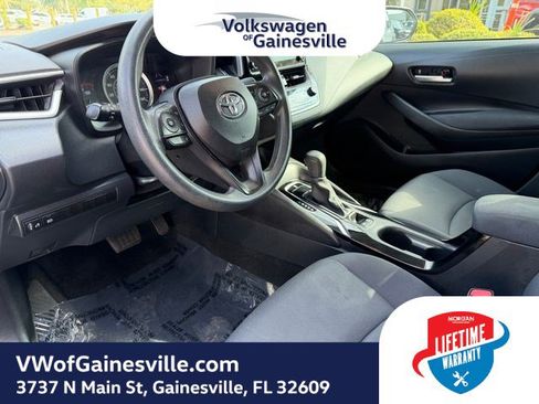 Used 2020 Toyota Corolla LE FWD image 19