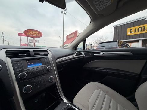 Used 2018 Ford Fusion S image 21