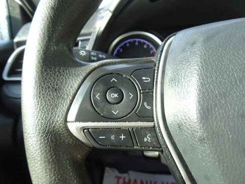 Used 2021 Toyota Camry LE image 19