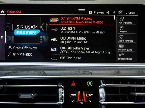 Used 2020 BMW X7 xDrive40i w/ M Sport Package AWD/4WD image 29