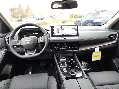 New 2026 Nissan Rogue Platinum image 13