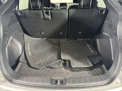 Used 2019 Mitsubishi Eclipse Cross SE image 33