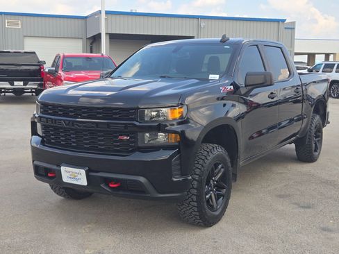 Used 2021 Chevrolet Silverado 1500 Custom Trail Boss w/ LPO, Dark Essentials Package AWD/4WD image 7