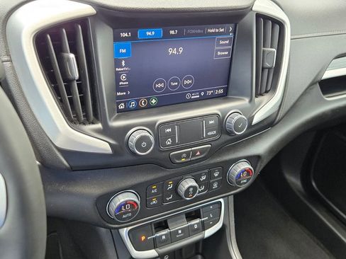 Used 2024 GMC Terrain SLT AWD/4WD image 20