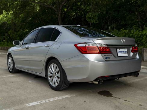 Used 2015 Honda Accord EX-L image 7