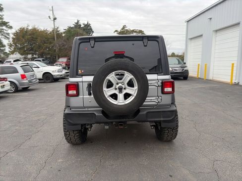 Used 2020 Jeep Wrangler Unlimited Sport image 6