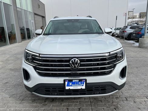 New 2026 Volkswagen Atlas SE image 8
