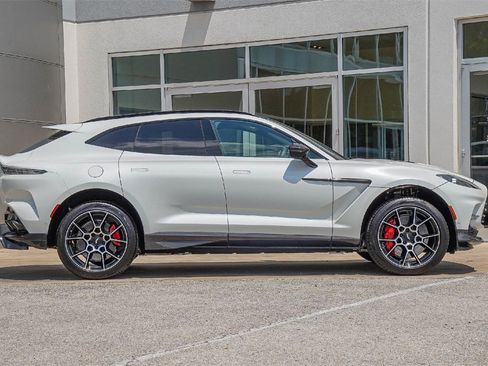 New 2025 Aston Martin DBX 707 image 16