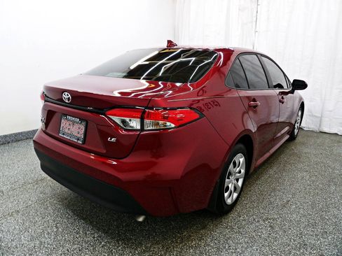 Used 2025 Toyota Corolla LE FWD image 5
