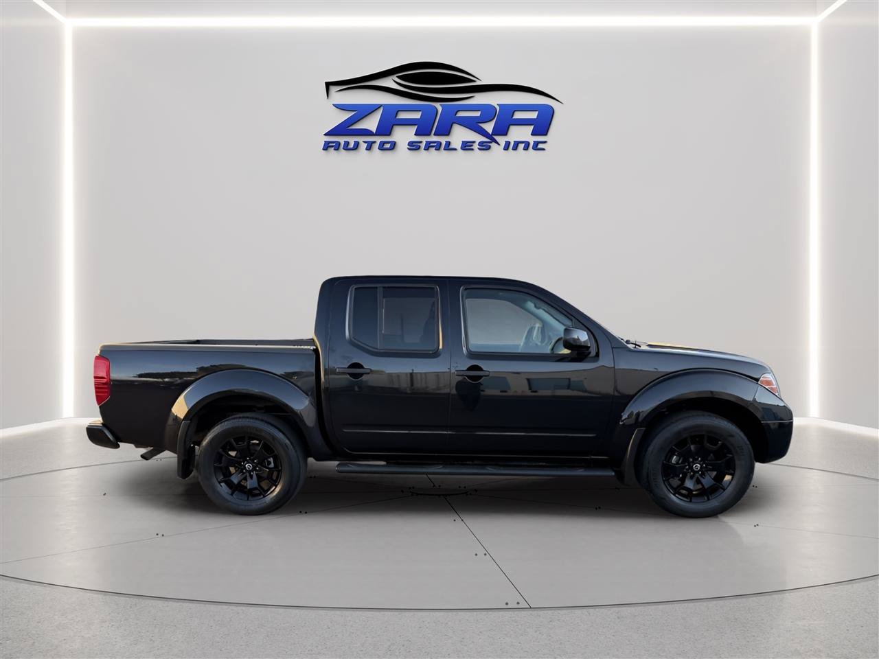 Used 2020 Nissan Frontier SV w/ Midnight Edition Floor Mats AWD/4WD image 5