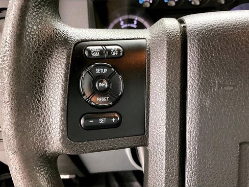 Used 2015 Ford F250 XL w/ Power Equipment Group image 10