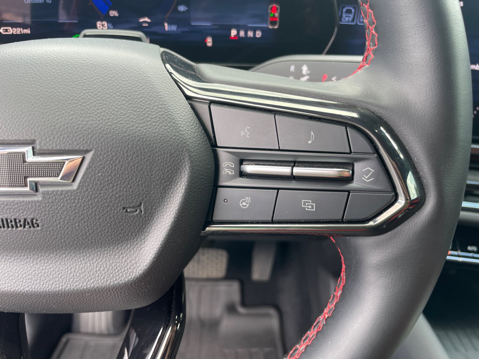 Used 2024 Chevrolet Equinox EV RS w/ Active Safety Package 3 FWD image 11