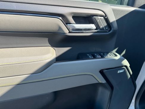 New 2026 Chevrolet Silverado 1500 ZR2 w/ LPO, Dark Essentials Package AWD/4WD image 17