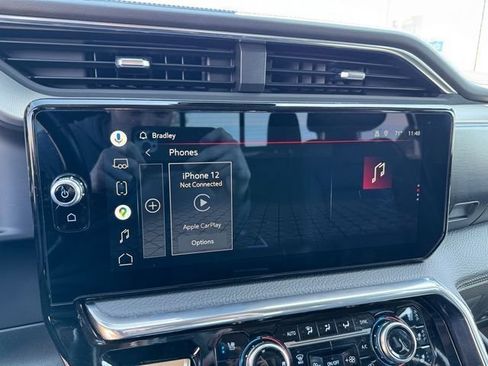Used 2022 GMC Sierra 1500 Denali w/ Denali Reserve Package AWD/4WD image 16